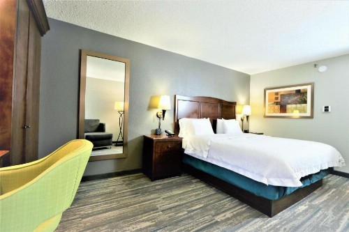 Hampton Inn Atlanta-Cumberland Mall/Cobb Galleria Area - image 26