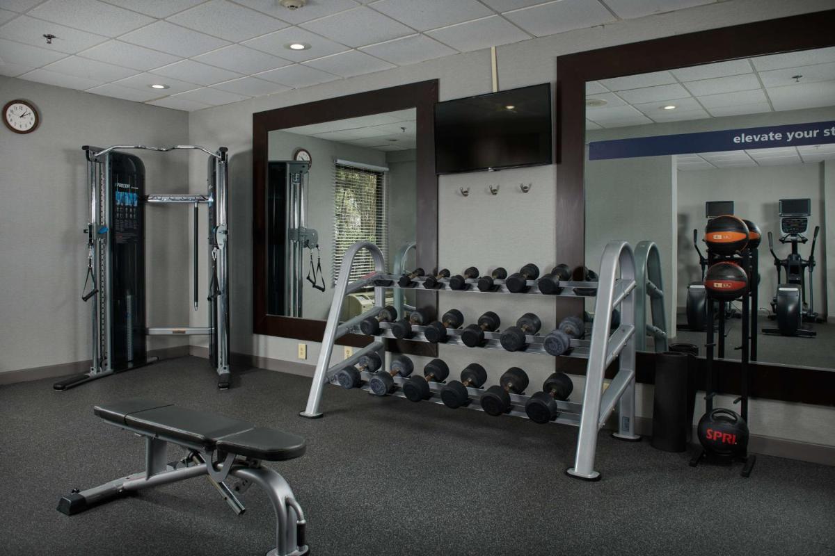 Hampton Inn Atlanta-Cumberland Mall/Cobb Galleria Area - image 6