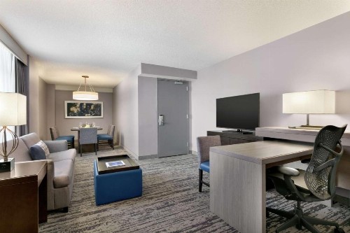Embassy Suites Atlanta at Centennial Olympic Park - image 26