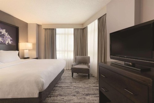 Embassy Suites Atlanta at Centennial Olympic Park - image 3