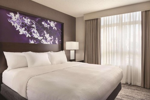 Embassy Suites Atlanta at Centennial Olympic Park - image 33