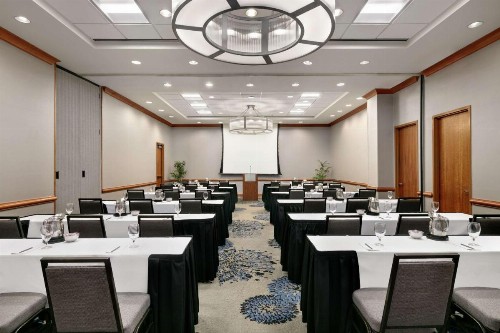 Embassy Suites Atlanta at Centennial Olympic Park - image 39