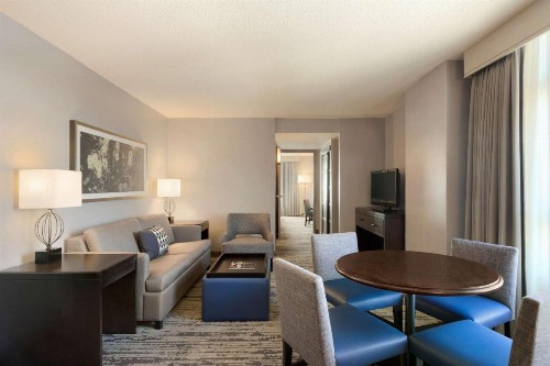 Embassy Suites Atlanta at Centennial Olympic Park - image 44