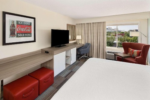 Hampton Inn Atlanta-Georgia Tech-Downtown - image 3