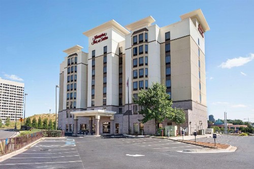 Hampton Inn & Suites Atlanta-Galleria - image 15