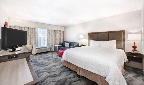 Hampton Inn & Suites Atlanta-Galleria - image 17