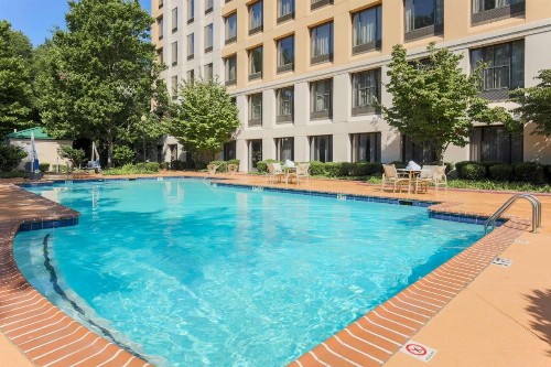 DoubleTree by Hilton Atlanta Airport - image 33