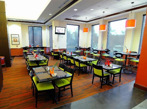 Hilton Garden Inn Atlanta Marietta - image 4