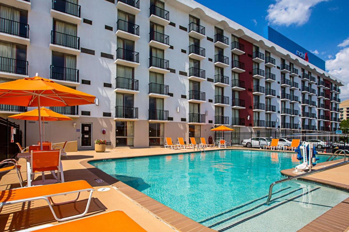 Motel 6-Atlanta GA - Virginia Ave - main image
