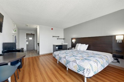 Motel 6-Atlanta GA - Virginia Ave - image 15