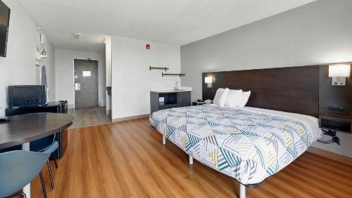 Motel 6-Atlanta GA - Virginia Ave - image 28
