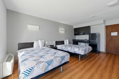 Motel 6-Atlanta GA - Virginia Ave - image 34