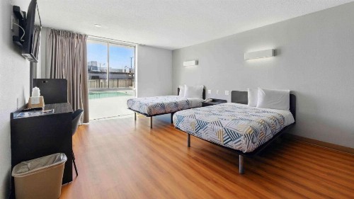 Motel 6-Atlanta GA - Virginia Ave - image 35