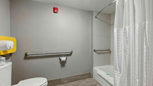 Motel 6-Atlanta GA - Virginia Ave - image 38