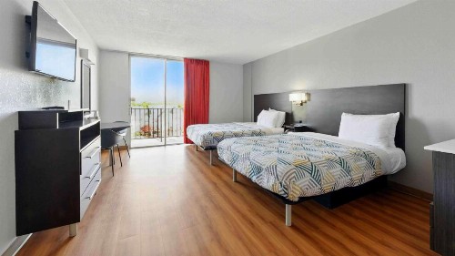 Motel 6-Atlanta GA - Virginia Ave - image 40