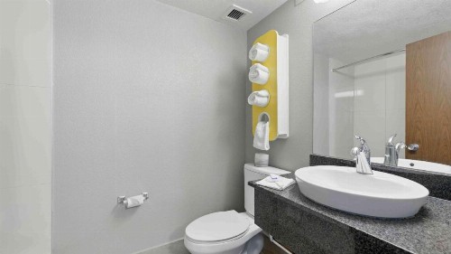 Motel 6-Atlanta GA - Virginia Ave - image 8