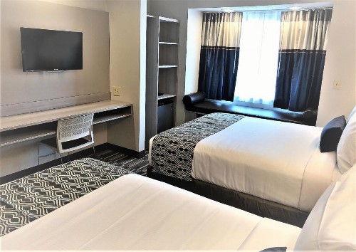 Microtel Inn & Suites by Wyndham Atlanta Buckhead Area - image 2
