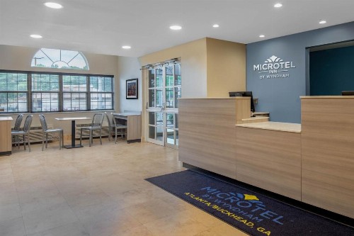 Microtel Inn & Suites by Wyndham Atlanta Buckhead Area - image 36