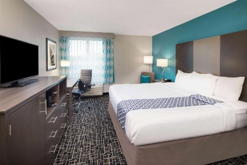 La Quinta by Wyndham Atlanta Airport North - image 16