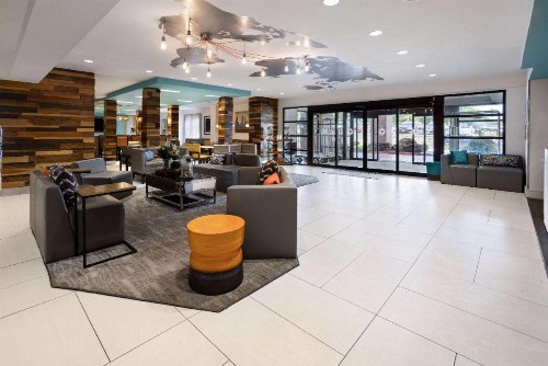 La Quinta by Wyndham Atlanta Airport North - image 8