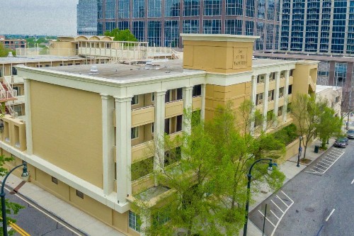 Inn at the Peachtrees Ascend Hotel Collection - image 2
