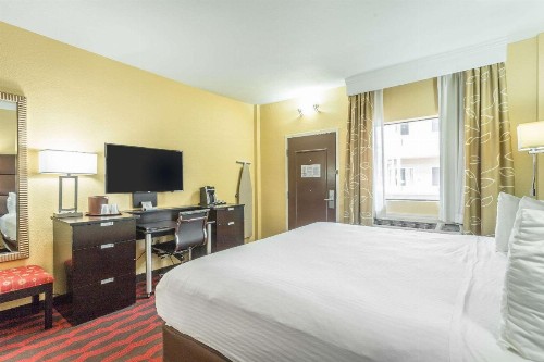 Inn at the Peachtrees Ascend Hotel Collection - image 6