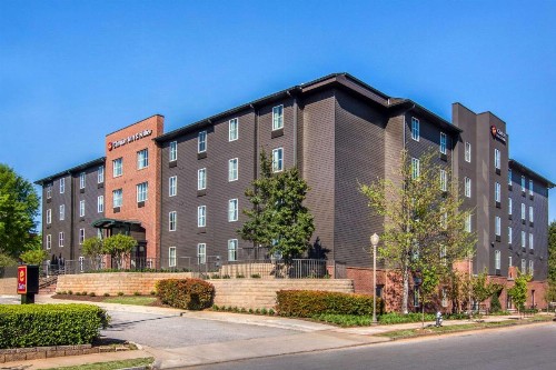 Clarion Inn & Suites Atlanta Downtown - image 25