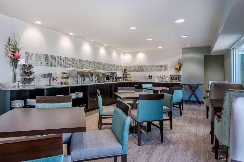 Clarion Inn & Suites Atlanta Downtown - image 26