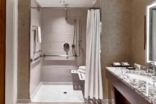 Renaissance Atlanta Midtown Hotel - image 3