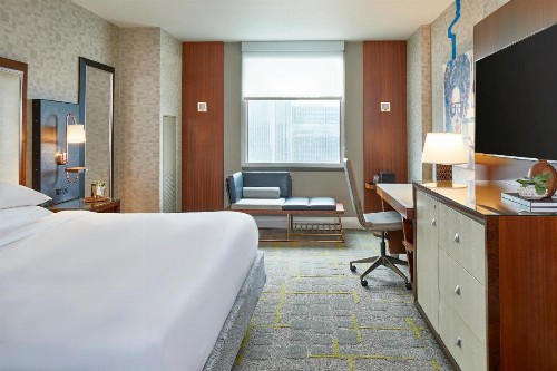 Renaissance Atlanta Midtown Hotel - image 5