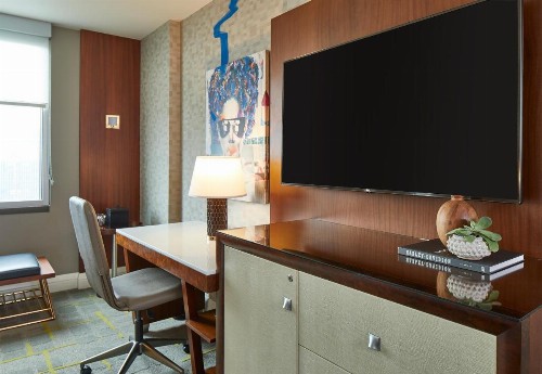 Renaissance Atlanta Midtown Hotel - image 8