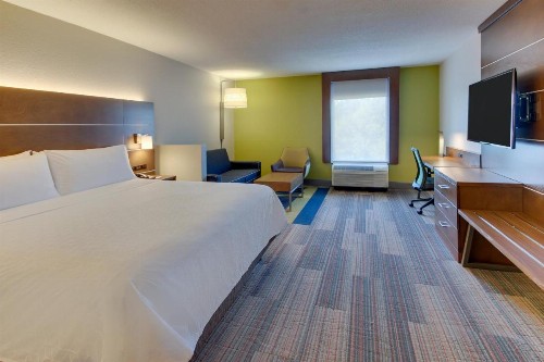 Holiday Inn Express & Suites Atlanta Perimeter Mall Hotel an IHG Hotel - image 34