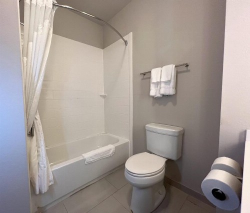 Holiday Inn Express Hotel & Suites Atlanta Airport West - Camp Creek - image 14