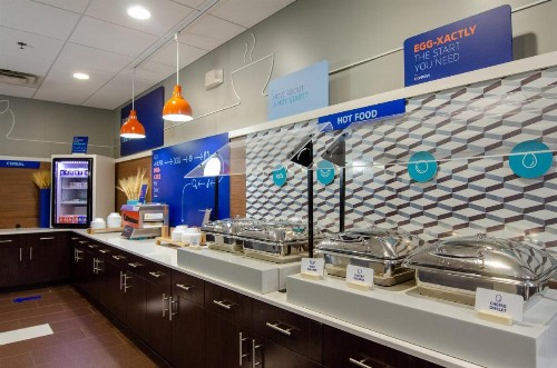 Holiday Inn Express Hotel & Suites Atlanta Airport West - Camp Creek - image 20