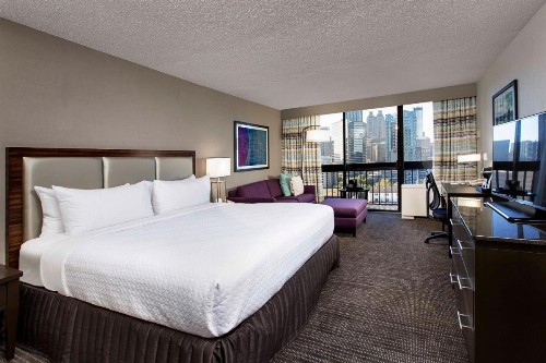 Crowne Plaza Atlanta Midtown an IHG Hotel - image 7