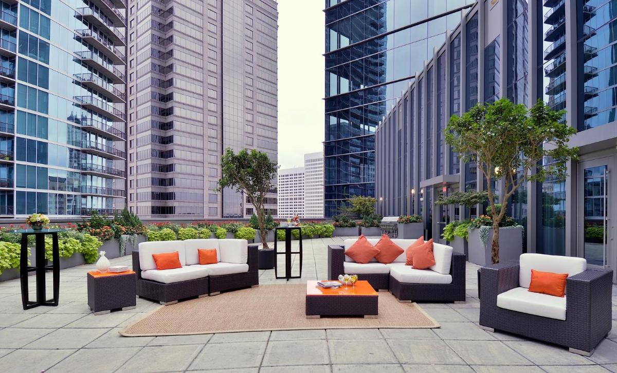 Loews Atlanta Hotel - image 2