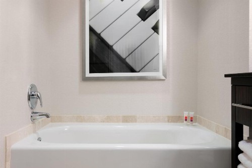 Loews Atlanta Hotel - image 3