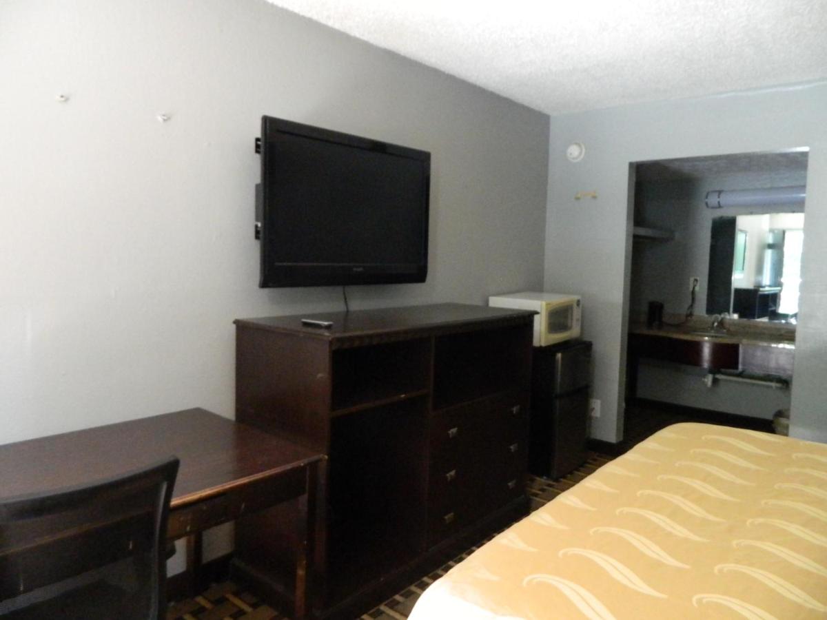 Travel Inn Atlanta - image 2