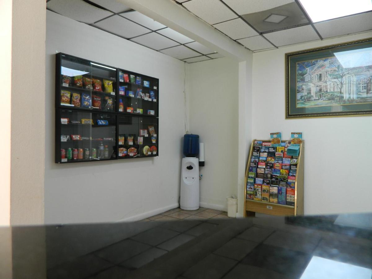 Travel Inn Atlanta - image 7