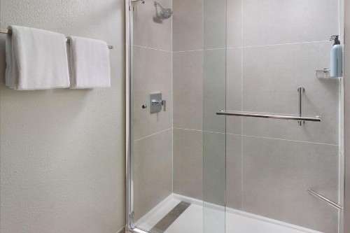 Courtyard by Marriott Atlanta Executive Park/Emory - image 15