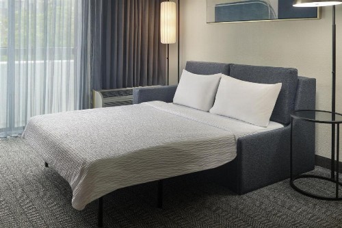 Courtyard by Marriott Atlanta Executive Park/Emory - image 2
