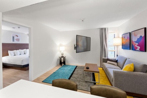 Hawthorn Suites by Wyndham Atlanta Perimeter Center - image 5