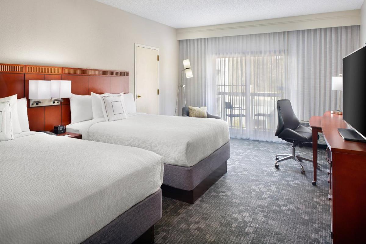 Courtyard by Marriott Perimeter Center - image 2