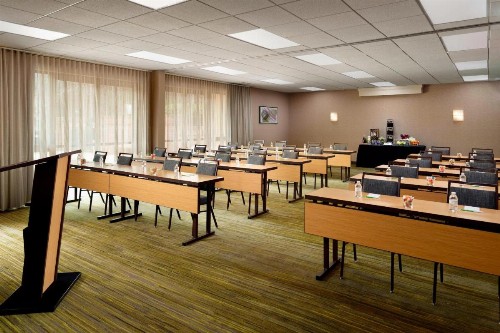 Courtyard by Marriott Perimeter Center - image 22