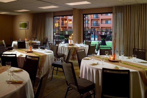 Courtyard by Marriott Perimeter Center - image 25