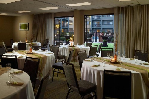 Courtyard by Marriott Perimeter Center - image 31