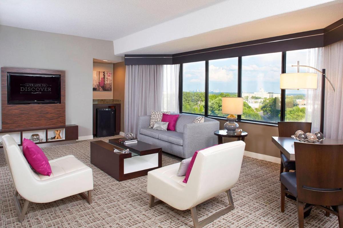 Renaissance Atlanta Waverly Hotel & Convention Center - image 3