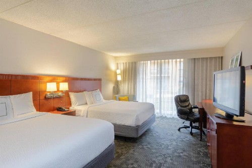 Courtyard by Marriott Atlanta Windy Hill/Ballpark - image 24