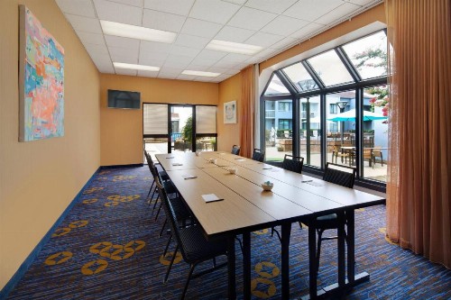 Courtyard by Marriott Atlanta Windy Hill/Ballpark - image 25