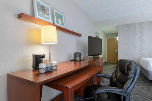 Courtyard by Marriott Atlanta Windy Hill/Ballpark - image 30